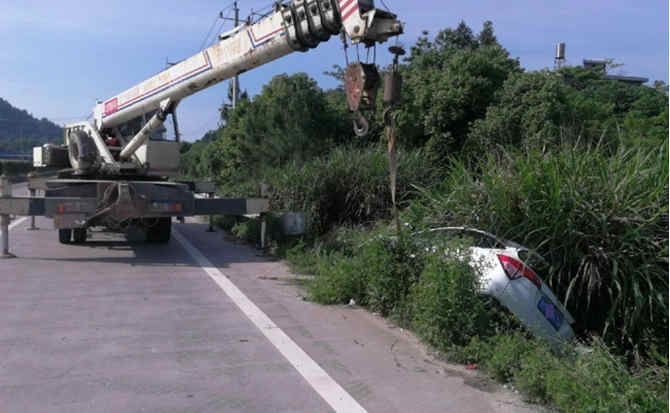 铜山区重载吊车救援 铜山区重载吊车救援